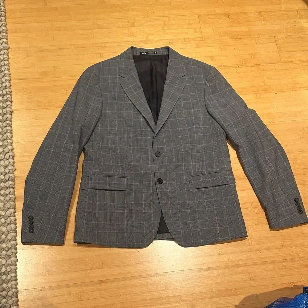 Zara Men's Checkered Gray Blazer